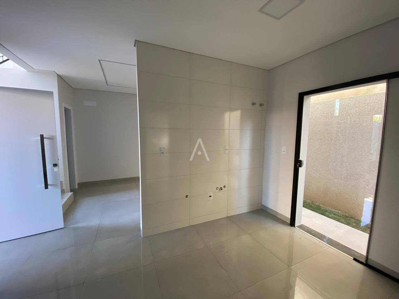 Sobrado para à venda no Bairro JARDIM GISELA em TOLEDO: 