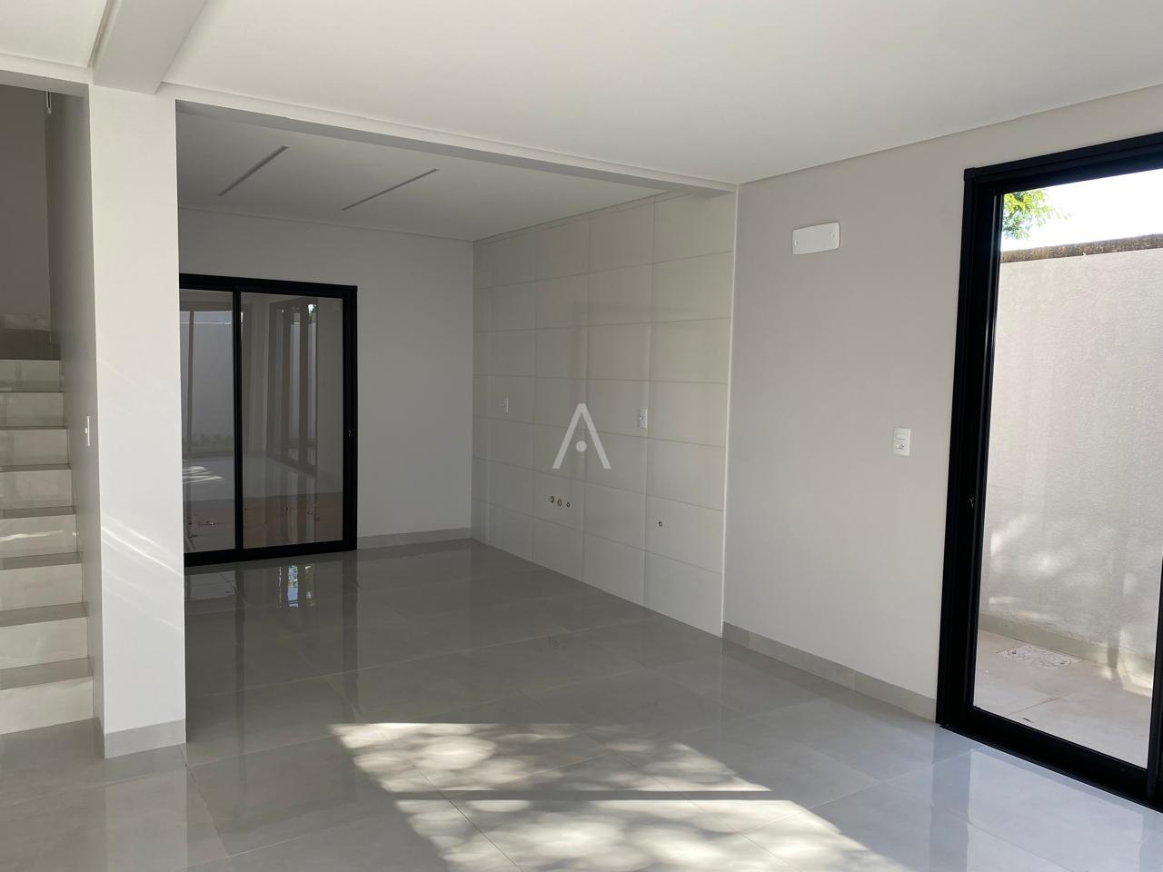 Sobrado para à venda no Bairro JARDIM GISELA em TOLEDO: 