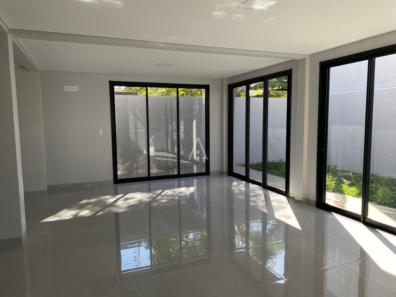 Sobrado para à venda no Bairro JARDIM GISELA em TOLEDO: 