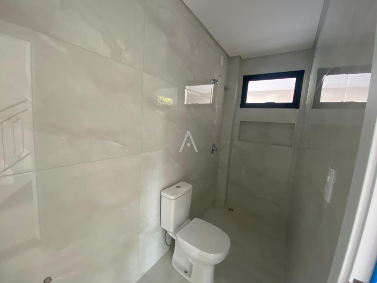 Sobrado para à venda no Bairro JARDIM GISELA em TOLEDO: 