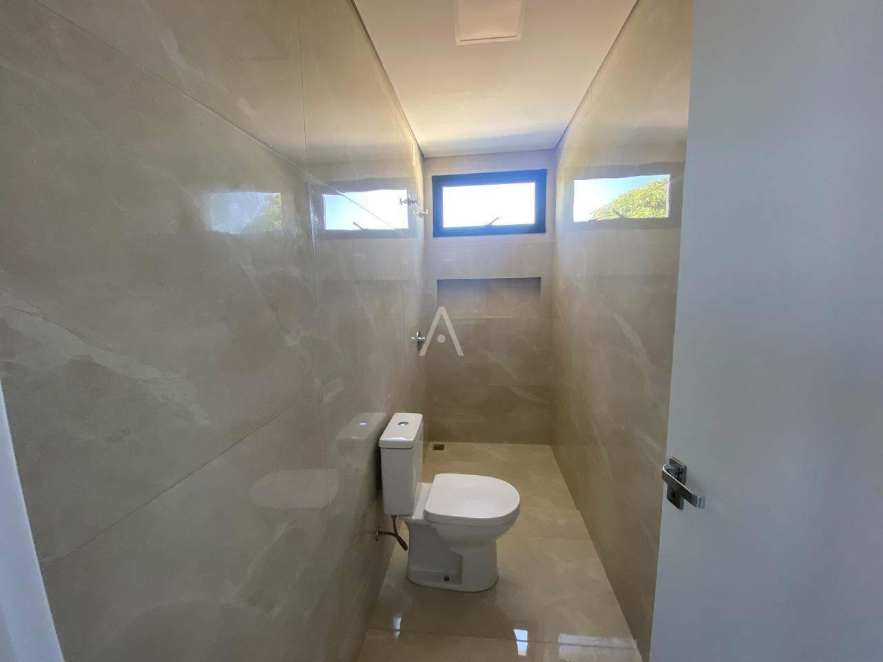 Sobrado para à venda no Bairro JARDIM GISELA em TOLEDO: 