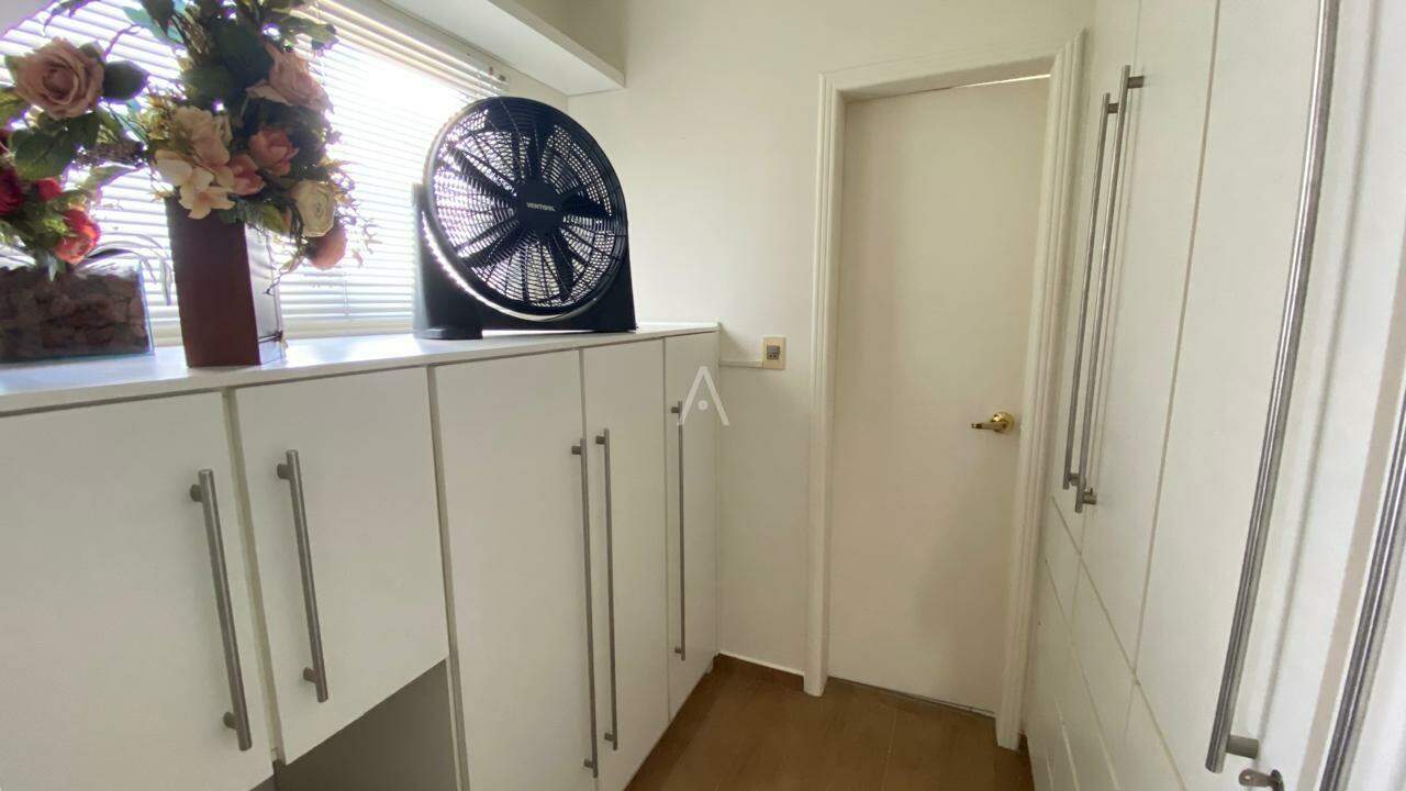 Apartamento para para aluguel no Bairro CENTRO em CASCAVEL: