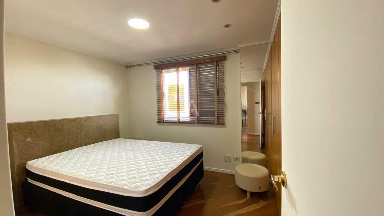 Apartamento para para aluguel no Bairro CENTRO em CASCAVEL: