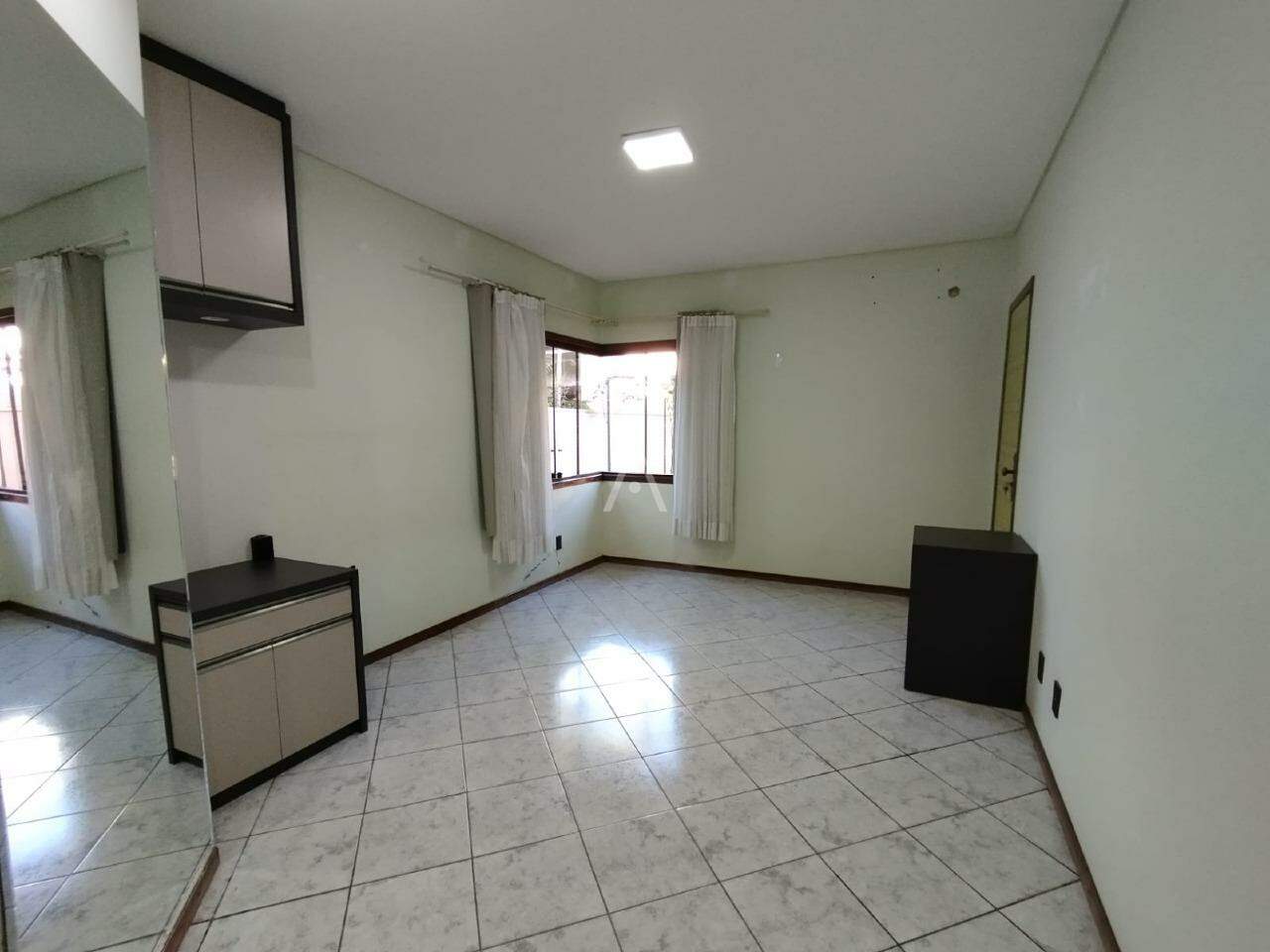 Casa Residencial para à venda no Bairro RECANTO TROPICAL em CASCAVEL: 