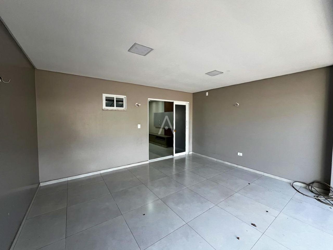 Sobrado para à venda no Bairro CANADA em CASCAVEL: 