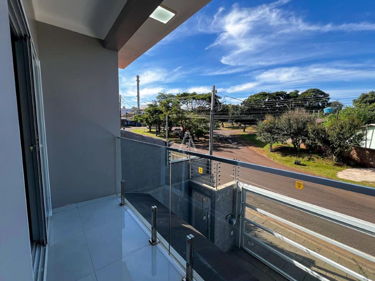 Sobrado para à venda no Bairro CANADA em CASCAVEL: 