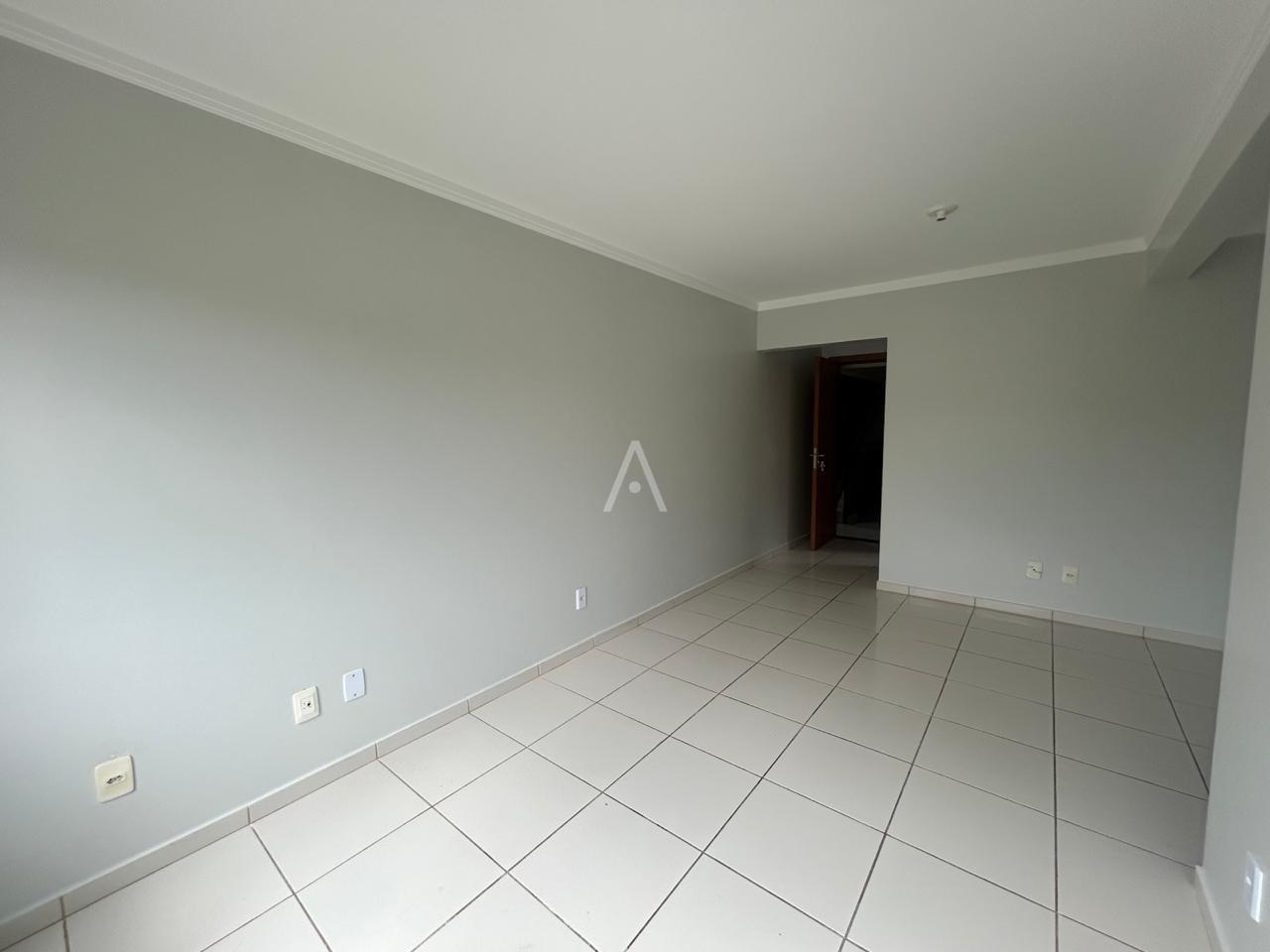 Apartamento para para aluguel no Bairro COUNTRY em CASCAVEL: 
