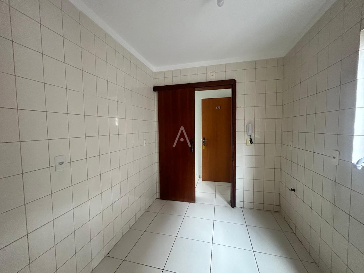 Apartamento para para aluguel no Bairro COUNTRY em CASCAVEL: 