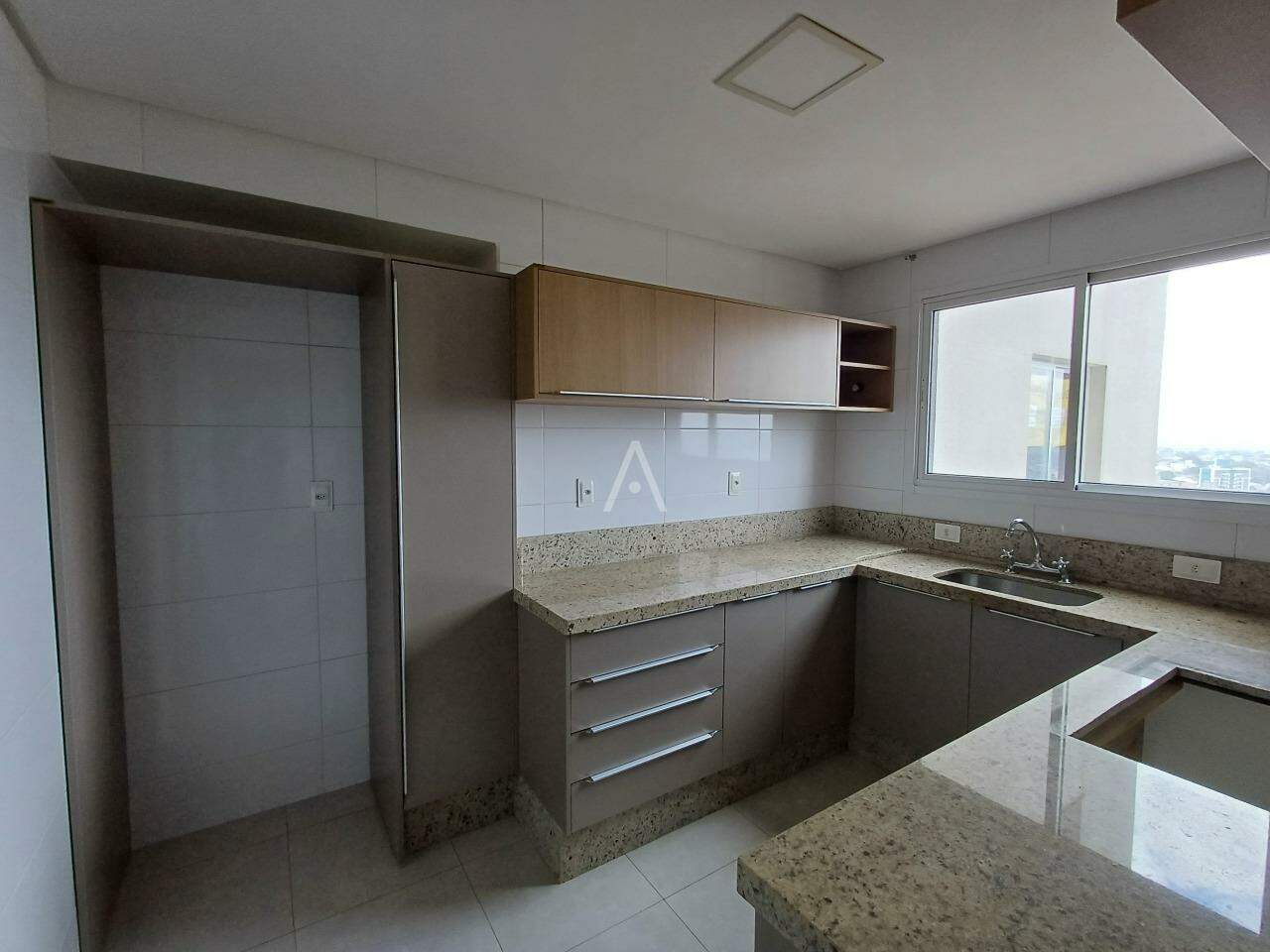 Apartamento para para aluguel no Bairro COQUEIRAL em CASCAVEL: