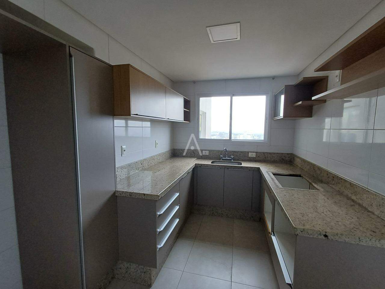 Apartamento para para aluguel no Bairro COQUEIRAL em CASCAVEL: