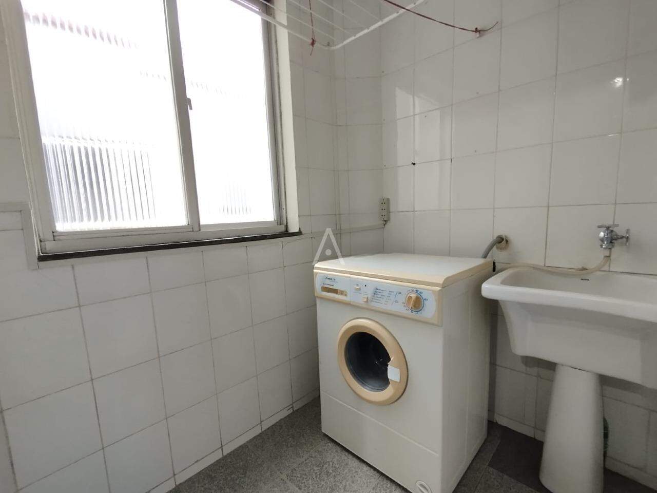 Apartamento para para aluguel no Bairro CENTRO em CASCAVEL: