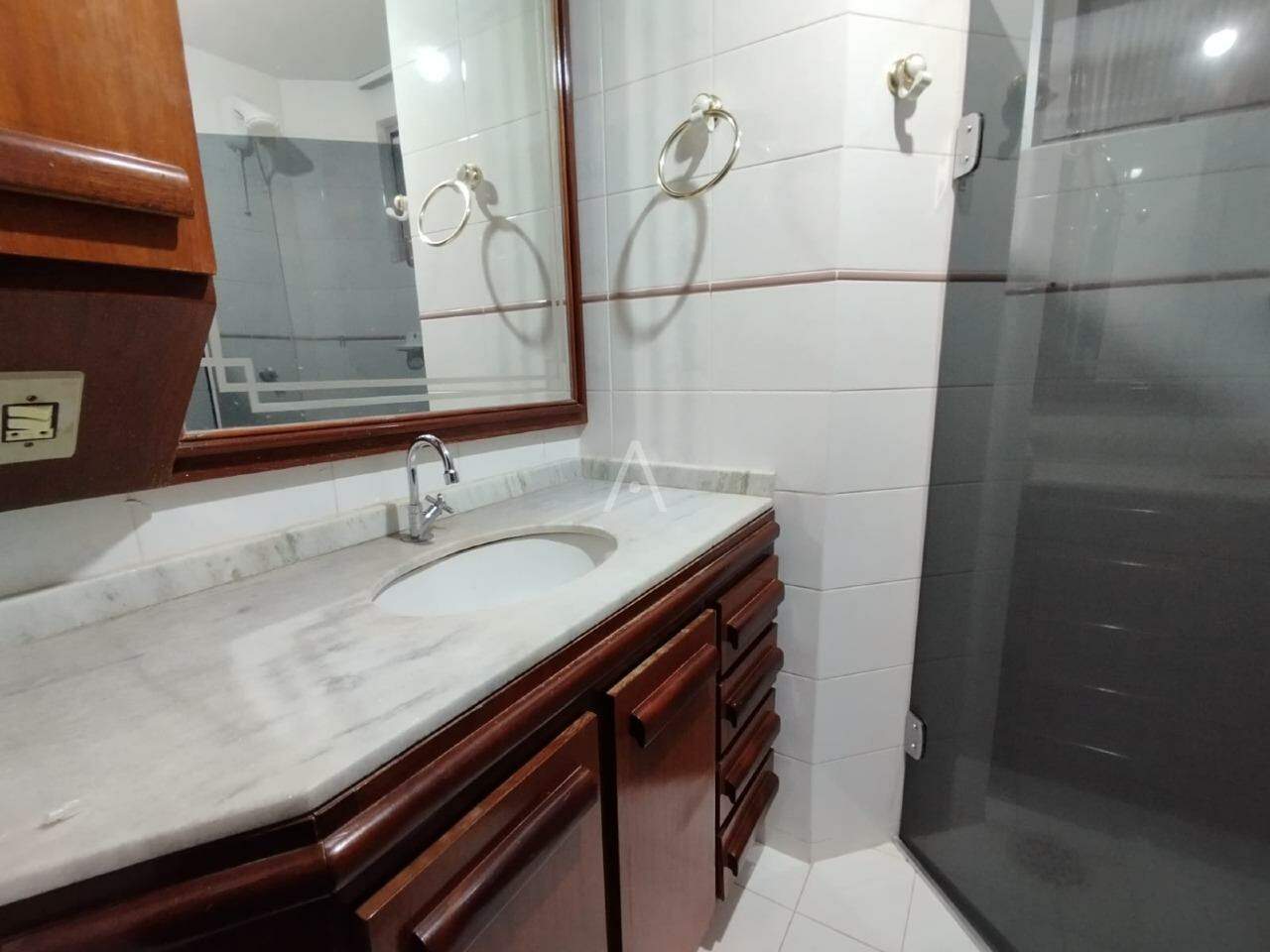 Apartamento para para aluguel no Bairro CENTRO em CASCAVEL: