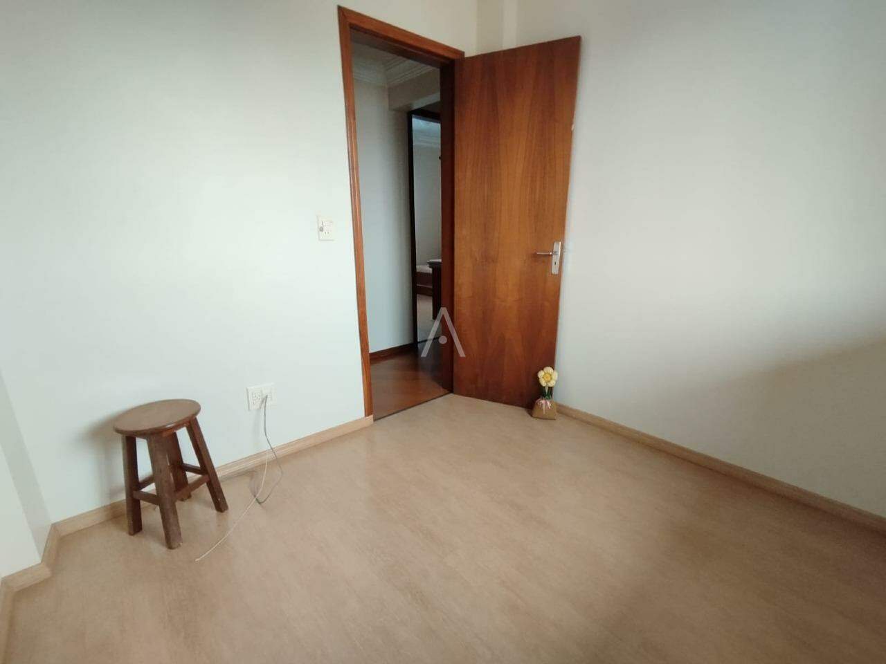 Apartamento para para aluguel no Bairro CENTRO em CASCAVEL:
