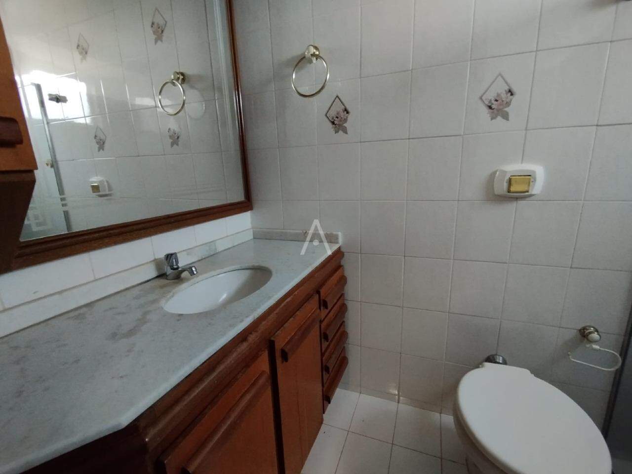 Apartamento para para aluguel no Bairro CENTRO em CASCAVEL: