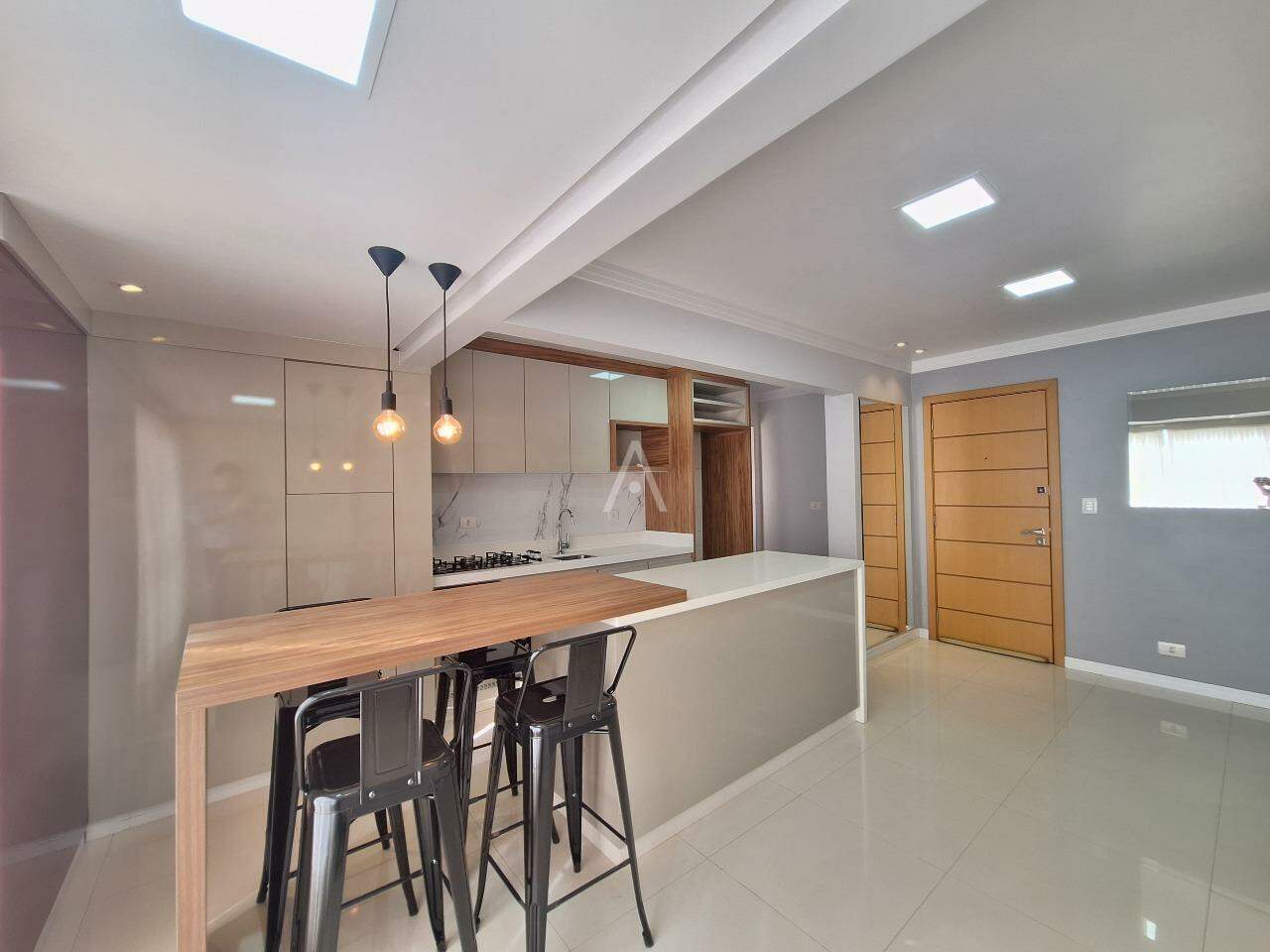 Apartamento para para aluguel no Bairro CENTRO em CASCAVEL: