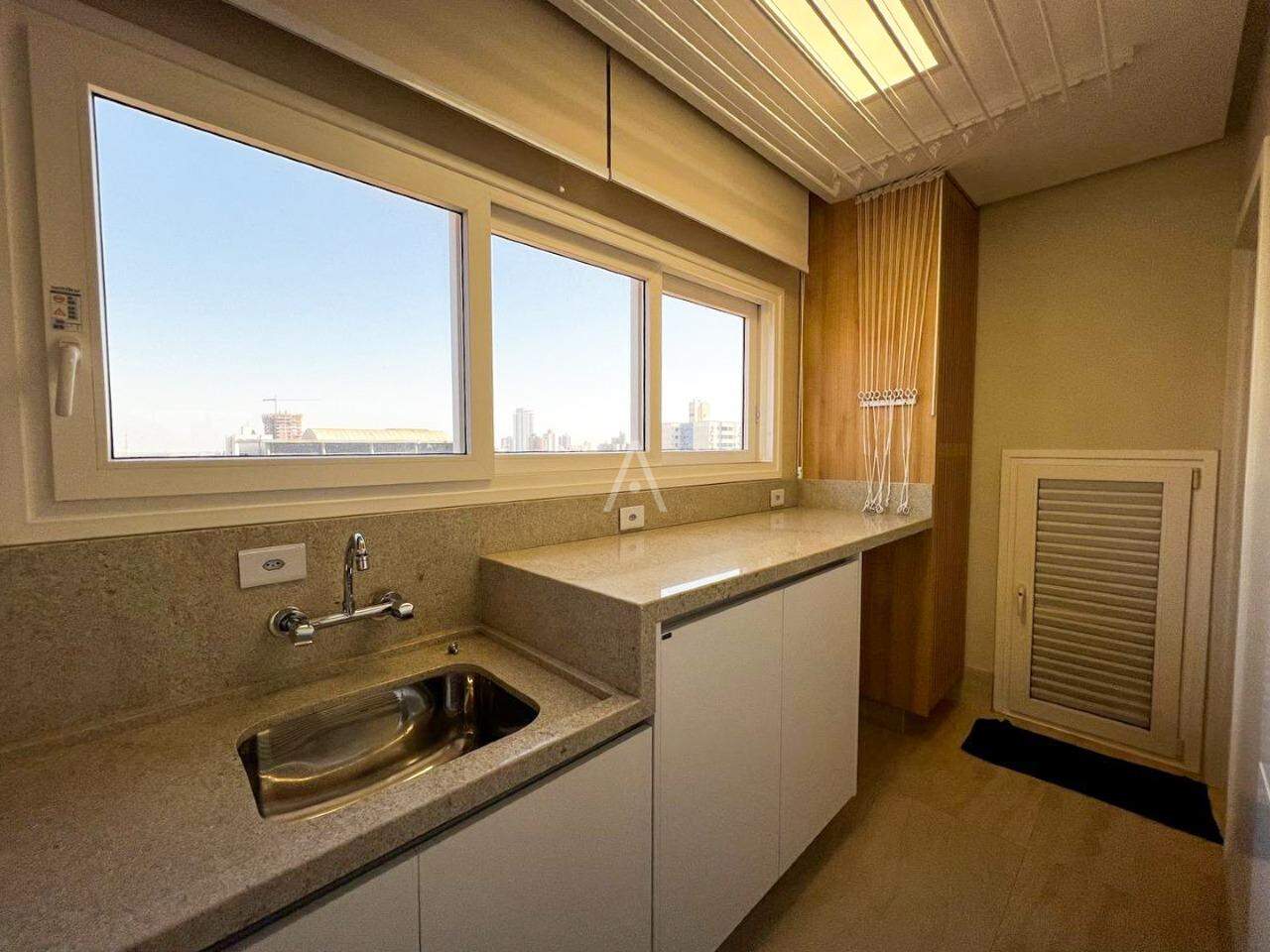 Apartamento para à venda no Bairro CENTRO em CASCAVEL: 