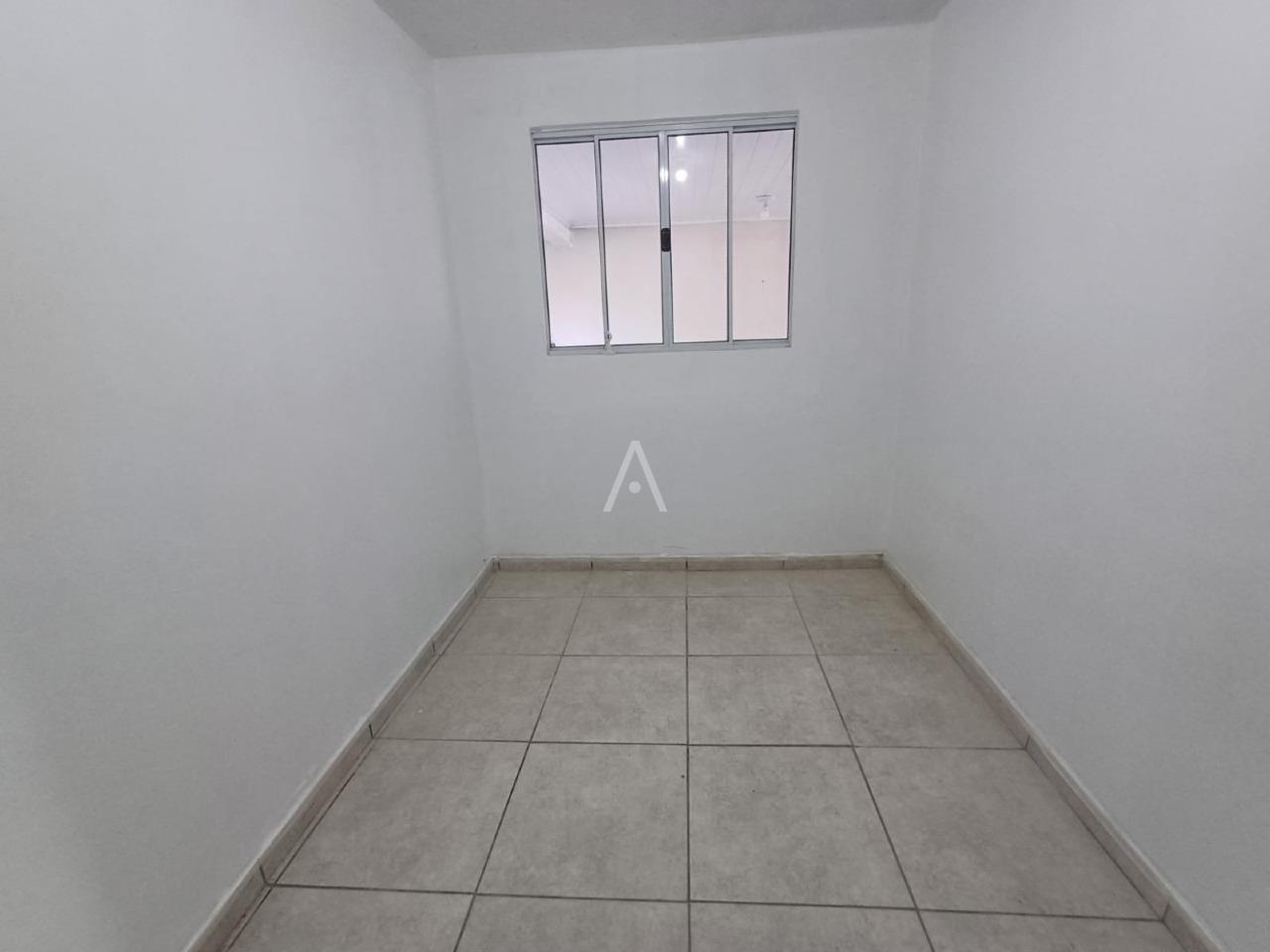 Casa Residencial para à venda no Bairro PERIOLO em CASCAVEL: 