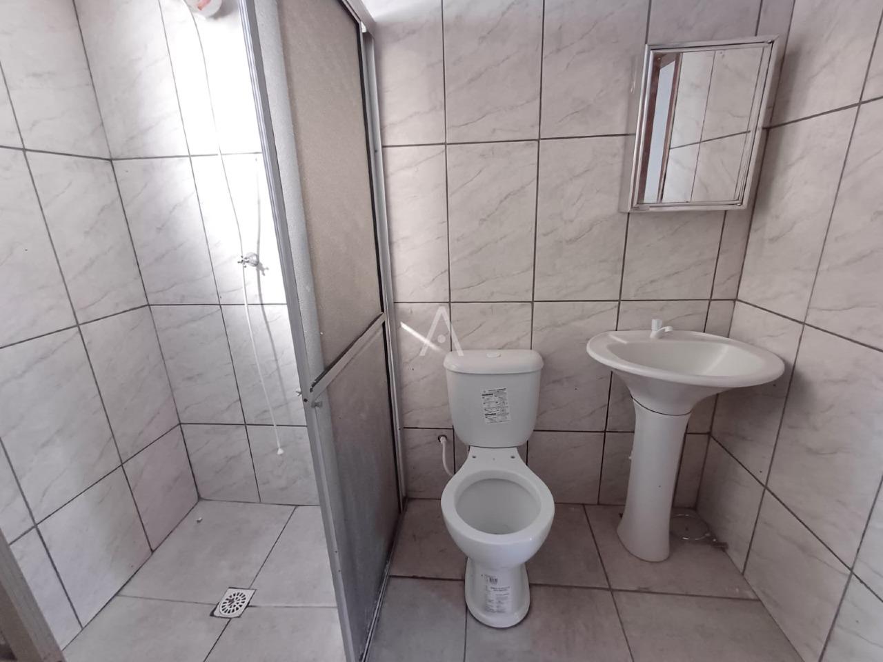 Casa Residencial para à venda no Bairro PERIOLO em CASCAVEL: 