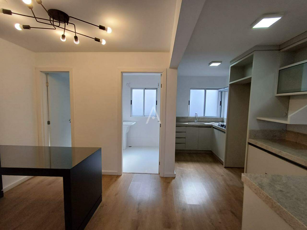 Apartamento para para aluguel no Bairro CENTRO em CASCAVEL: 