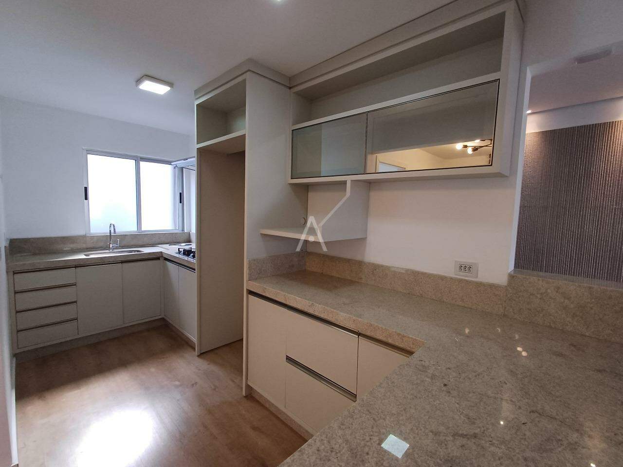 Apartamento para para aluguel no Bairro CENTRO em CASCAVEL: 