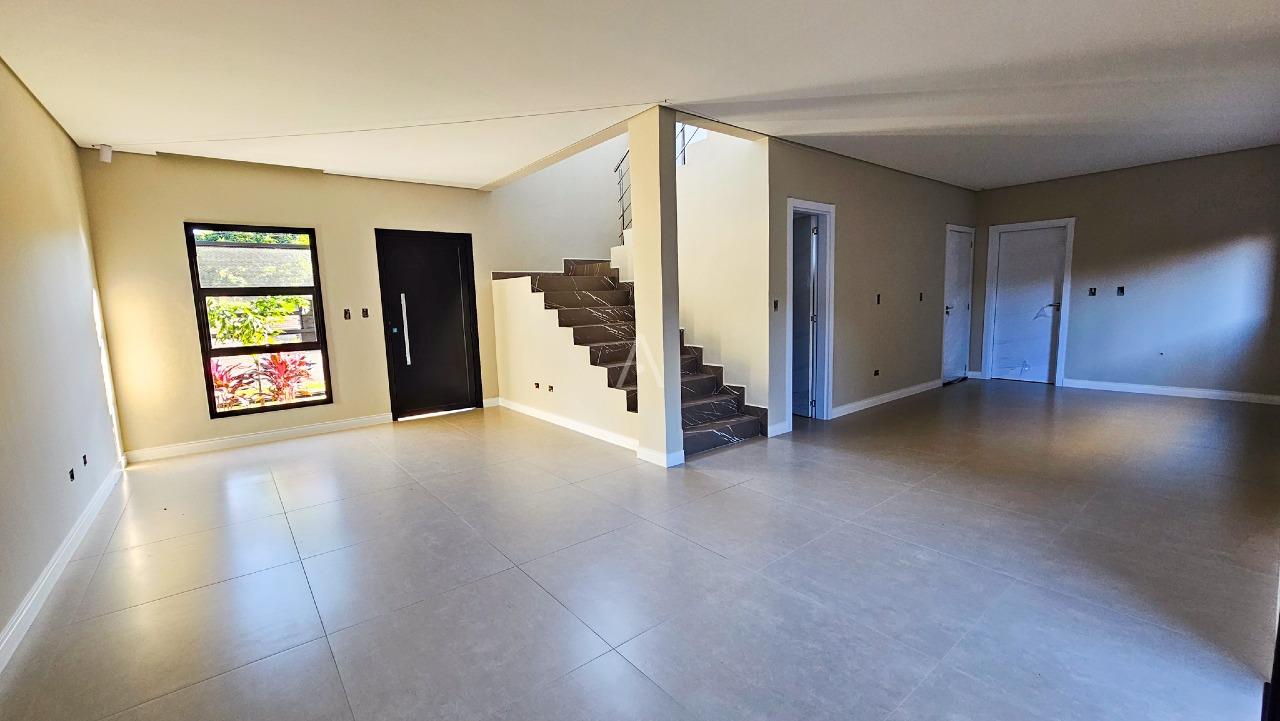 Sobrado para à venda no Bairro CANCELLI em CASCAVEL: 