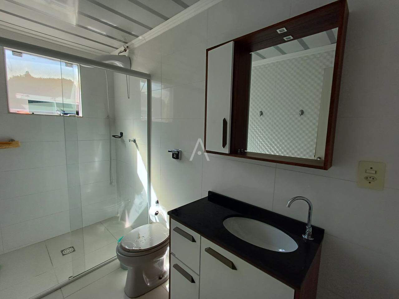 Casa Residencial para à venda no Bairro NOVA CIDADE em CASCAVEL: 