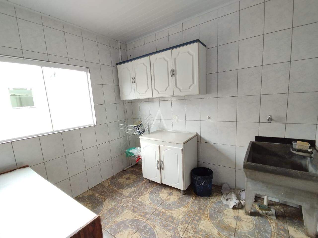 Casa Residencial para à venda no Bairro NOVA CIDADE em CASCAVEL: 