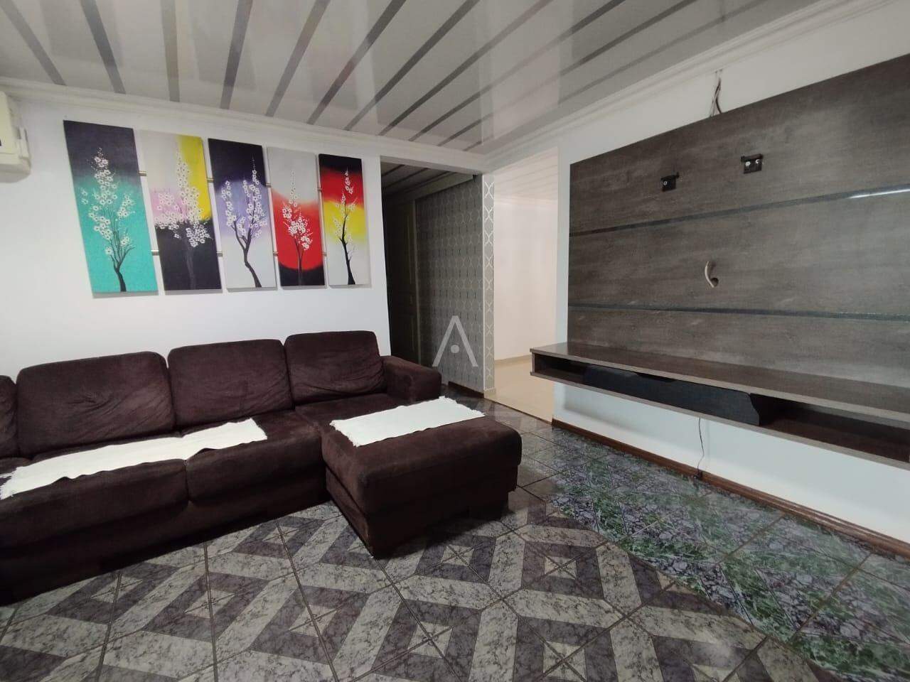 Casa Residencial para à venda no Bairro NOVA CIDADE em CASCAVEL: 