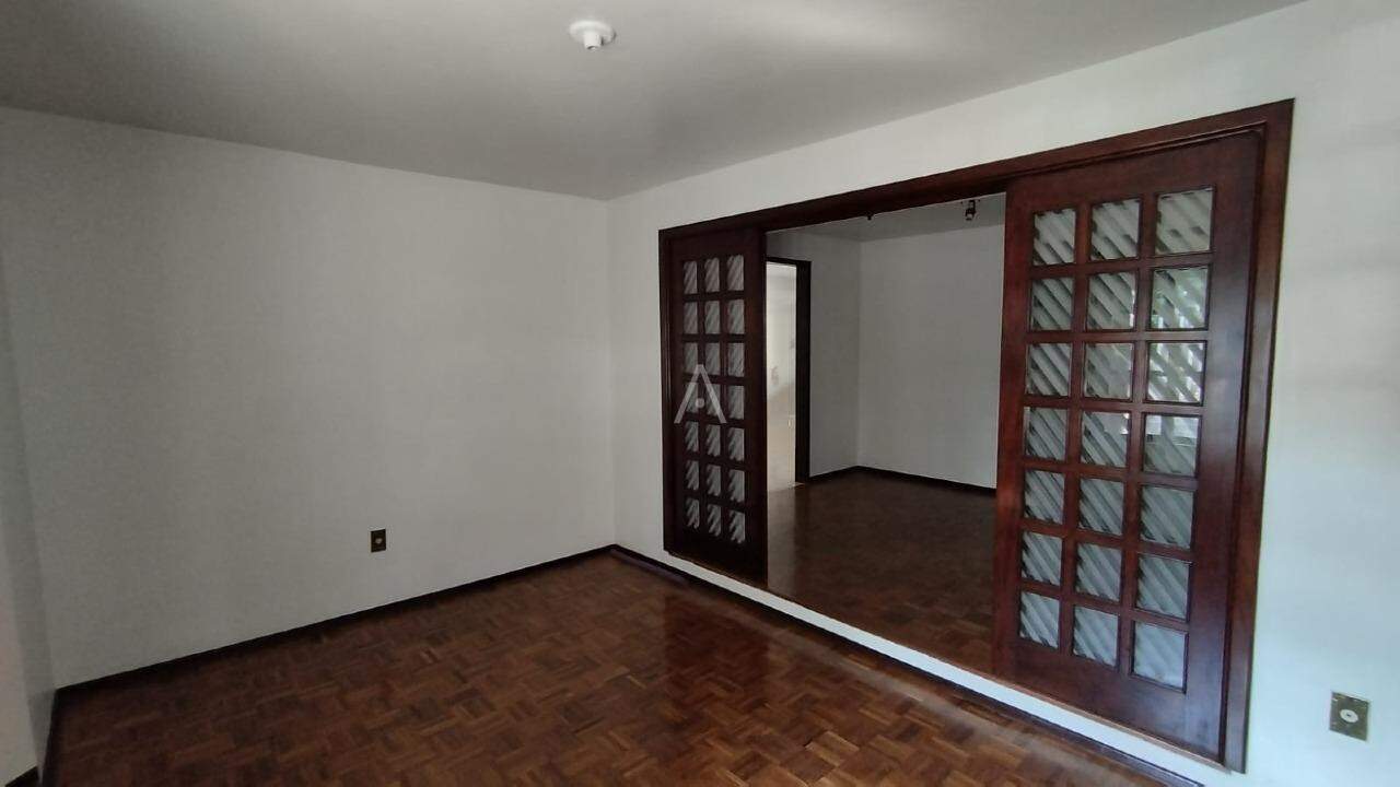 Casa Residencial para para aluguel no Bairro JARDIM GISELA em TOLEDO: