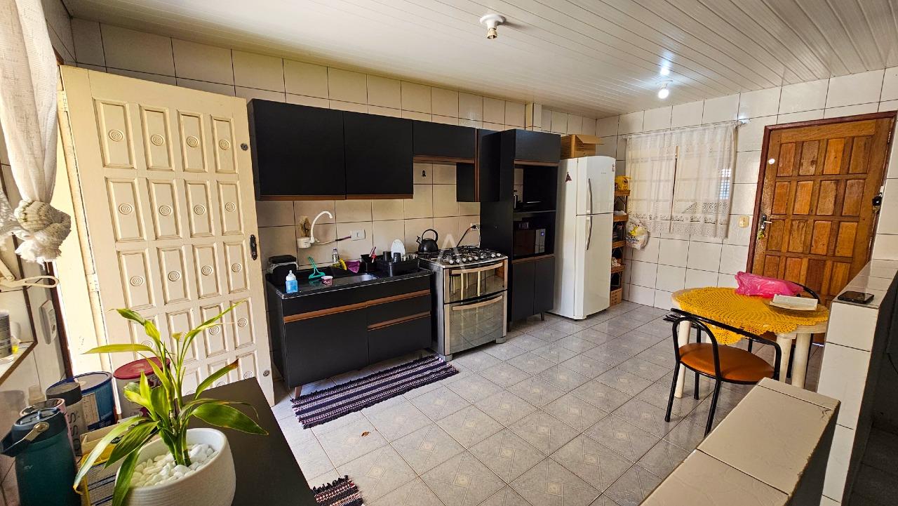 Casa Residencial para à venda no Bairro COUNTRY em CASCAVEL: