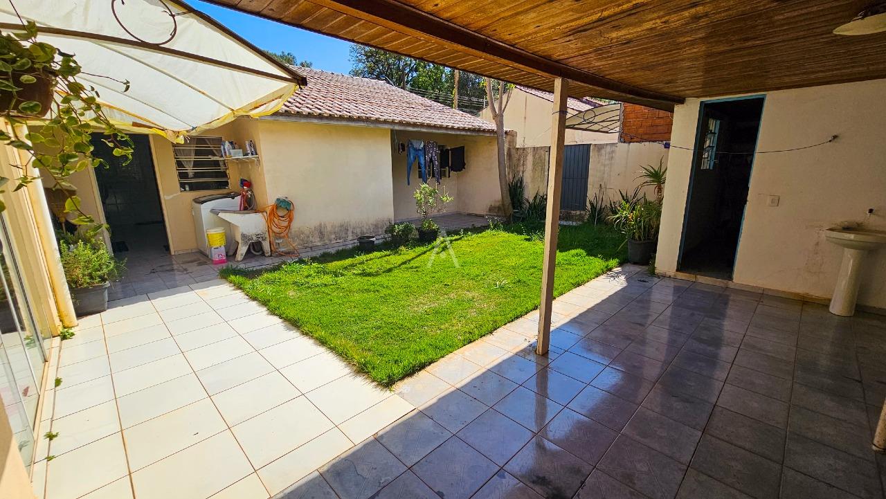 Casa Residencial para à venda no Bairro COUNTRY em CASCAVEL: