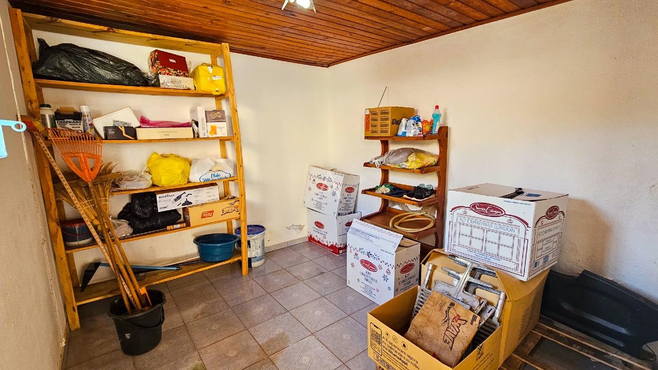 Casa Residencial para à venda no Bairro COUNTRY em CASCAVEL: