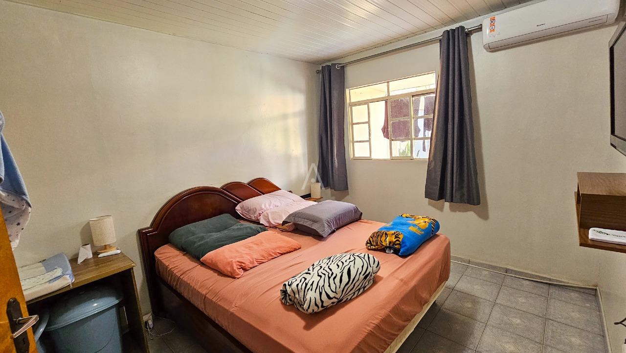 Casa Residencial para à venda no Bairro COUNTRY em CASCAVEL: