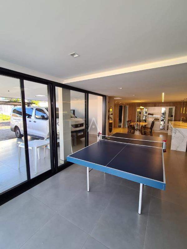 Sobrado para à venda no Bairro CANADA em CASCAVEL: 