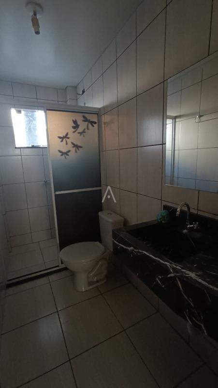 Apartamento para para aluguel no Bairro FAG em CASCAVEL: BANHEIRO SUITE