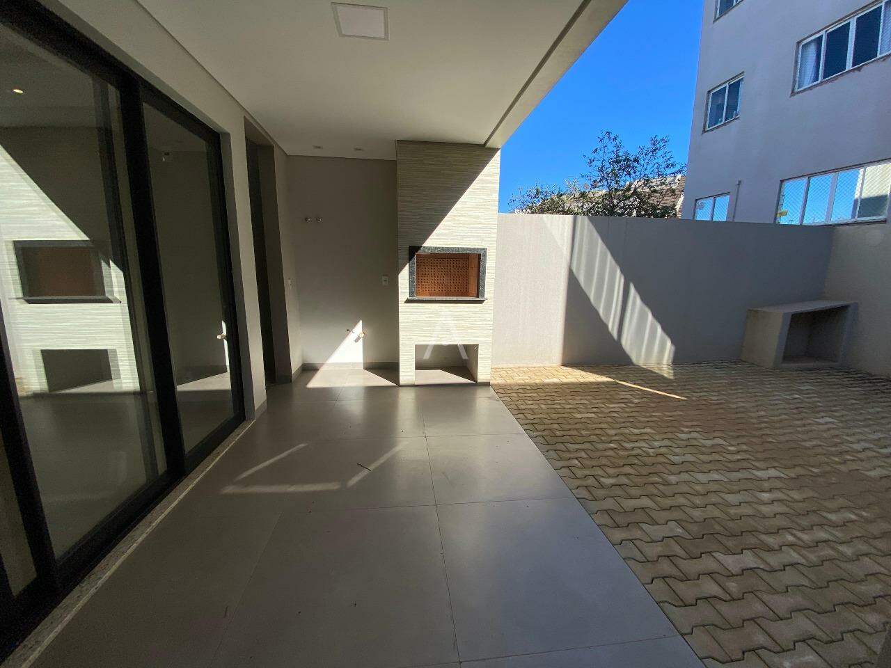 Sobrado para à venda no Bairro JARDIM GISELA em TOLEDO: