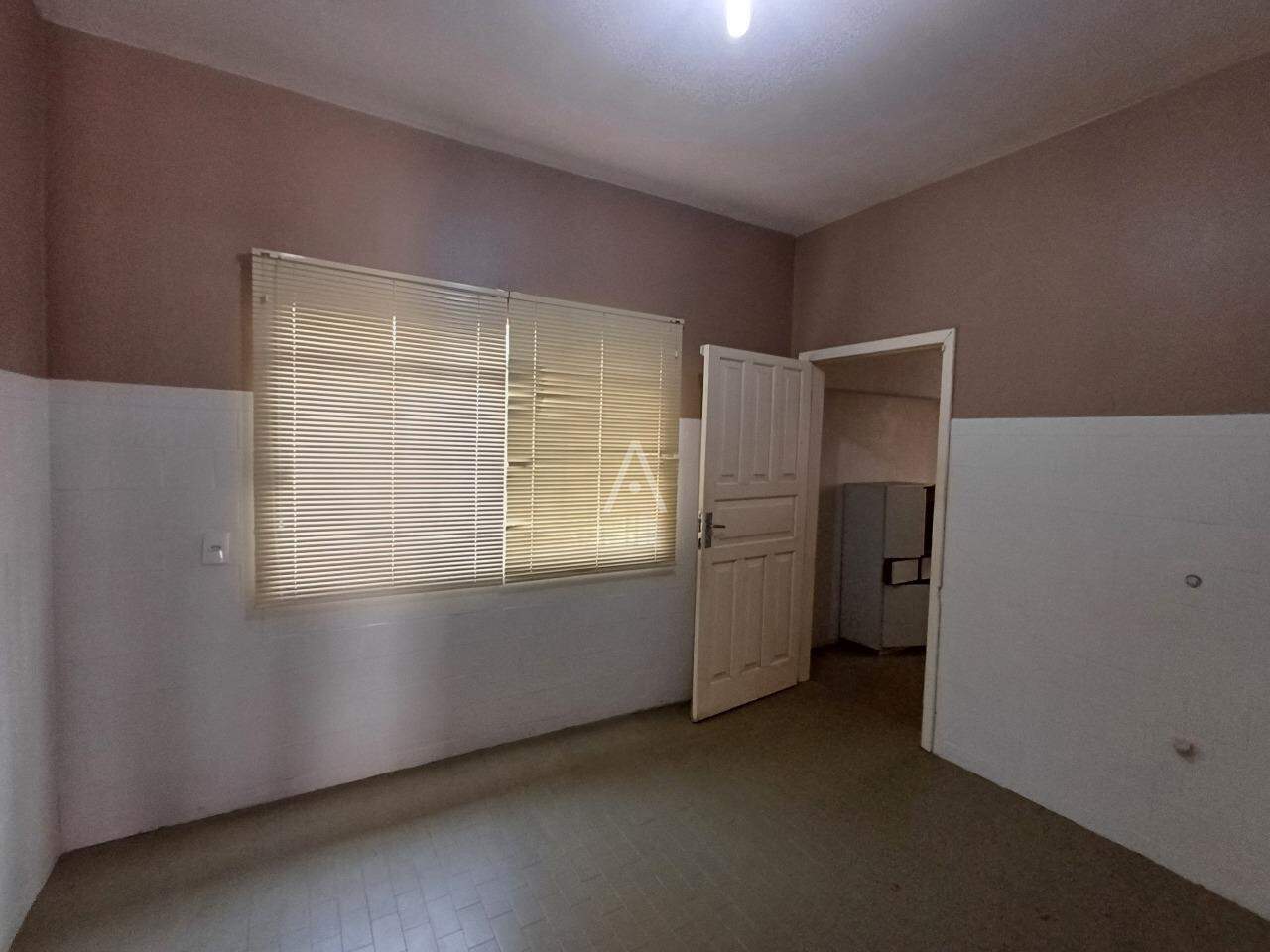 Casa Comercial para para aluguel no Bairro CENTRO em CASCAVEL: 