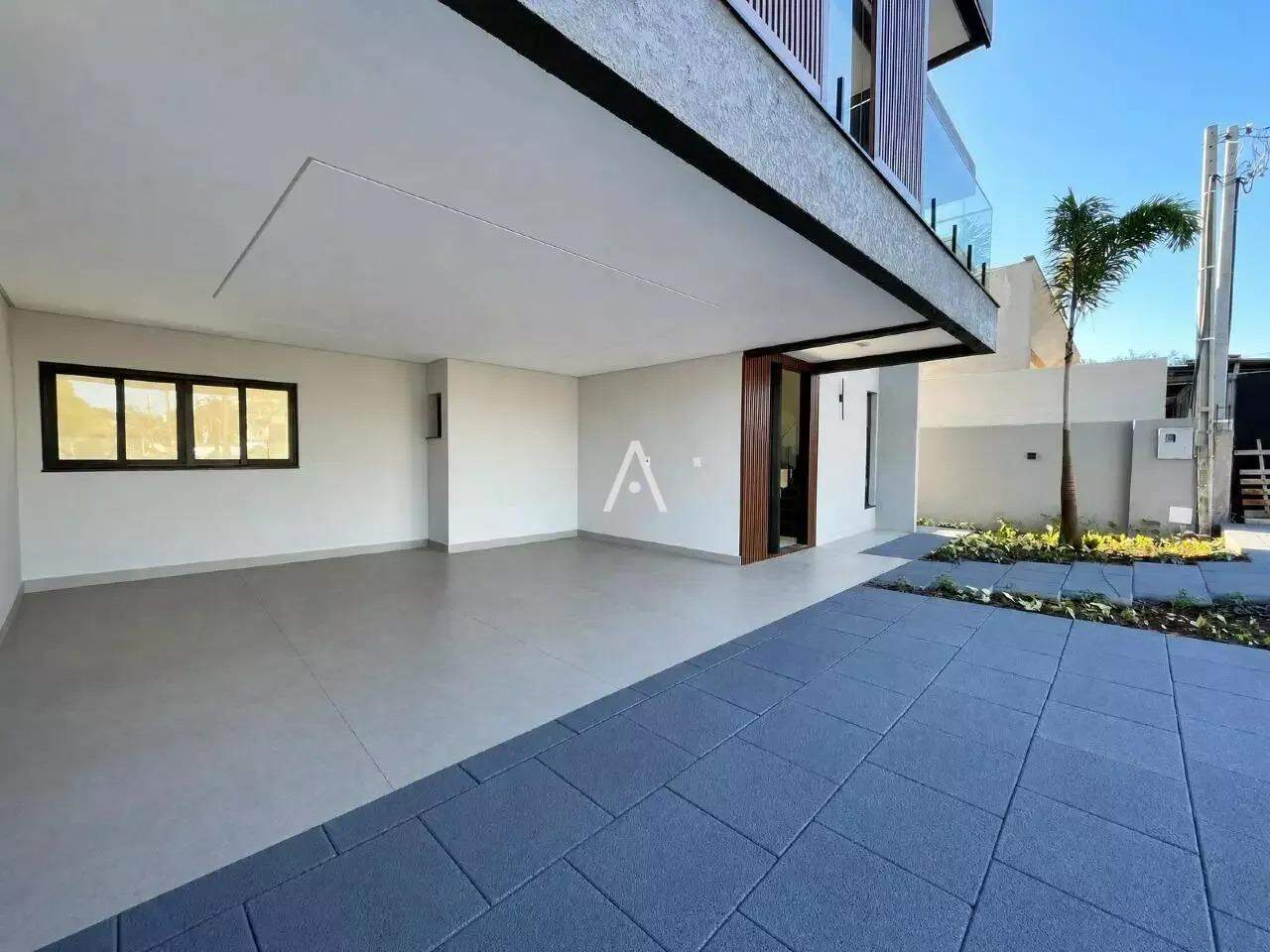 Sobrado para à venda no Bairro CASCAVEL VELHO em CASCAVEL: