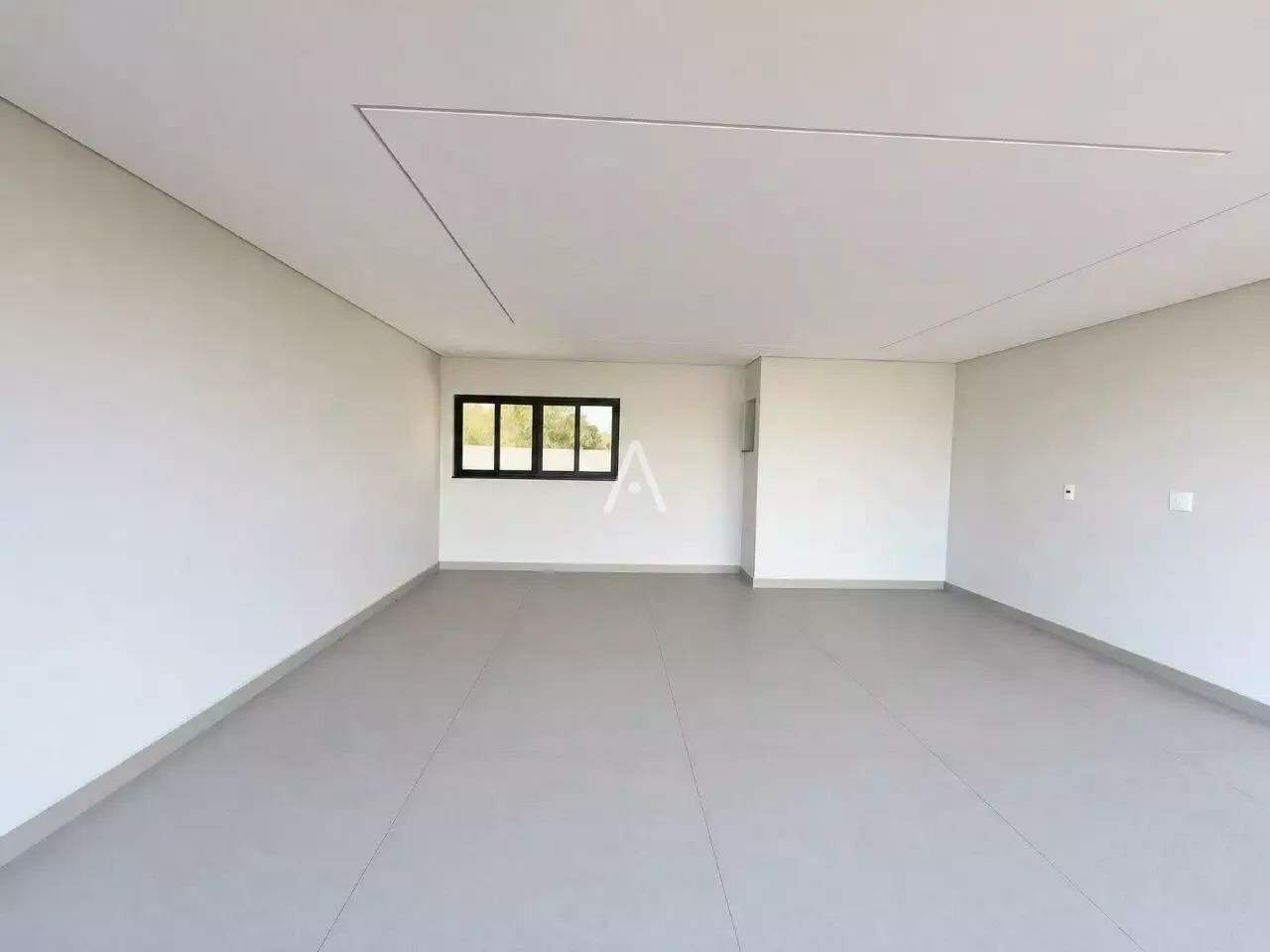 Sobrado para à venda no Bairro CASCAVEL VELHO em CASCAVEL: