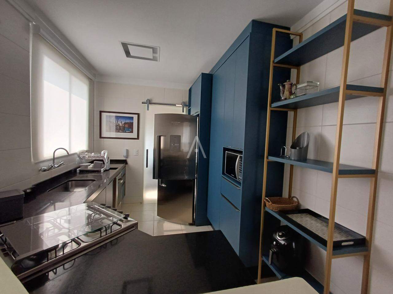Apartamento para para aluguel no Bairro CENTRO em CASCAVEL: