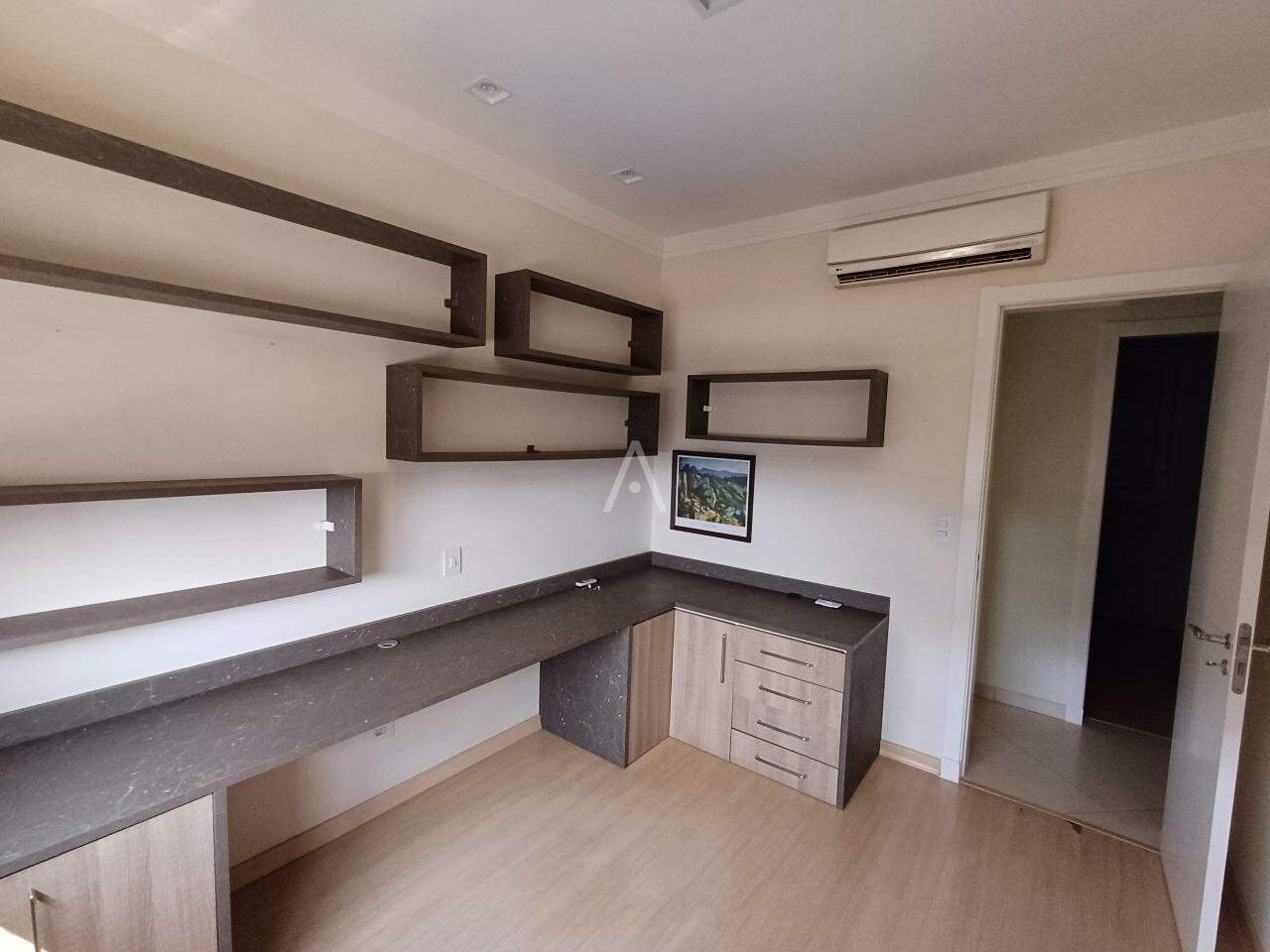 Apartamento para para aluguel no Bairro CENTRO em CASCAVEL: