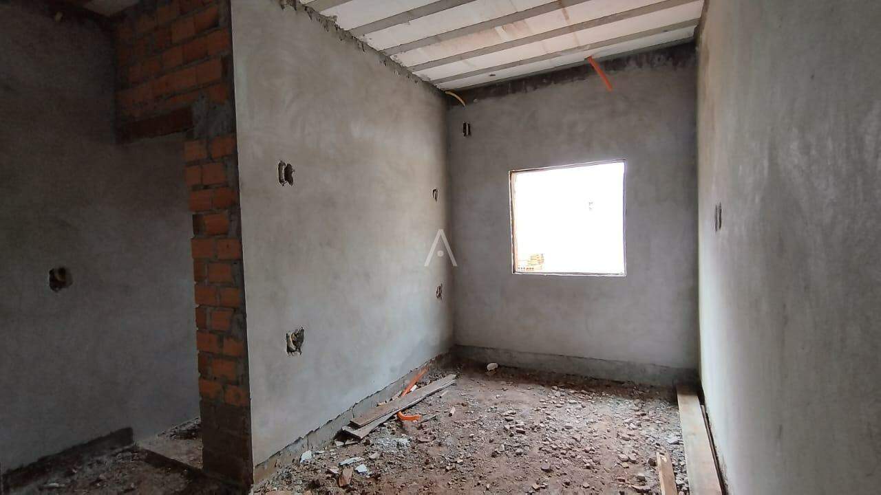 Casa Residencial para à venda no Bairro JARDIM COOPAGRO em TOLEDO:
