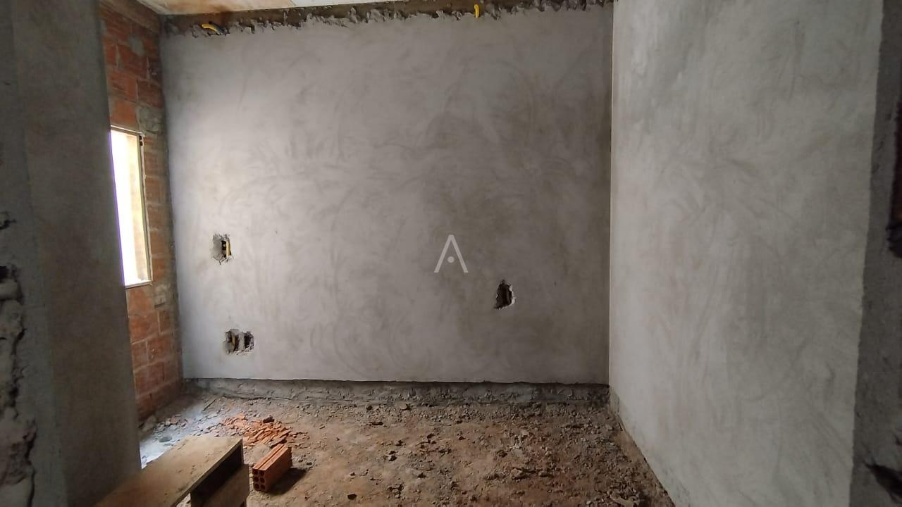 Casa Residencial para à venda no Bairro JARDIM COOPAGRO em TOLEDO: 