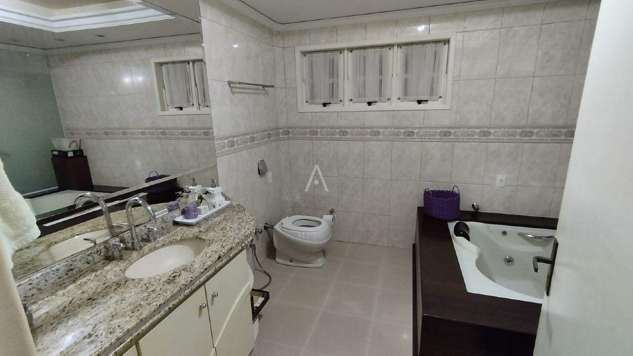 Sobrado para para aluguel no Bairro JARDIM LA SALLE em TOLEDO: 