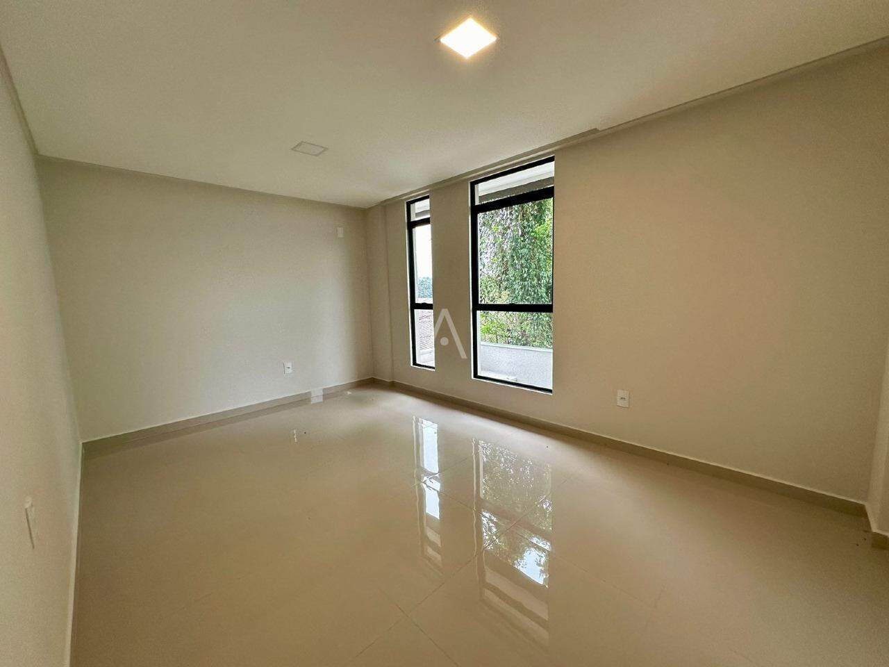 Apartamento para à venda no Bairro PERIOLO em CASCAVEL: 