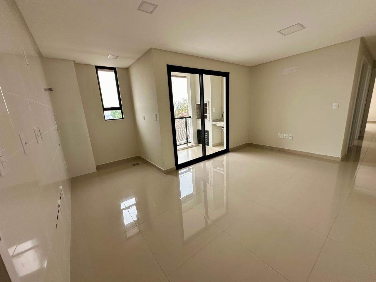 Apartamento para à venda no Bairro PERIOLO em CASCAVEL: 