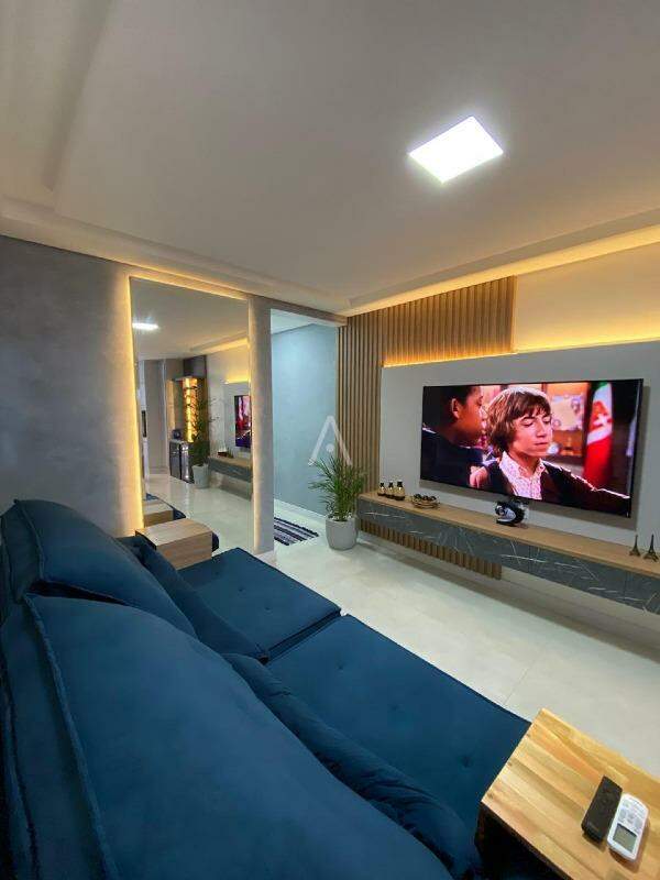 Apartamento para à venda no Bairro VILA INDUSTRIAL em TOLEDO: