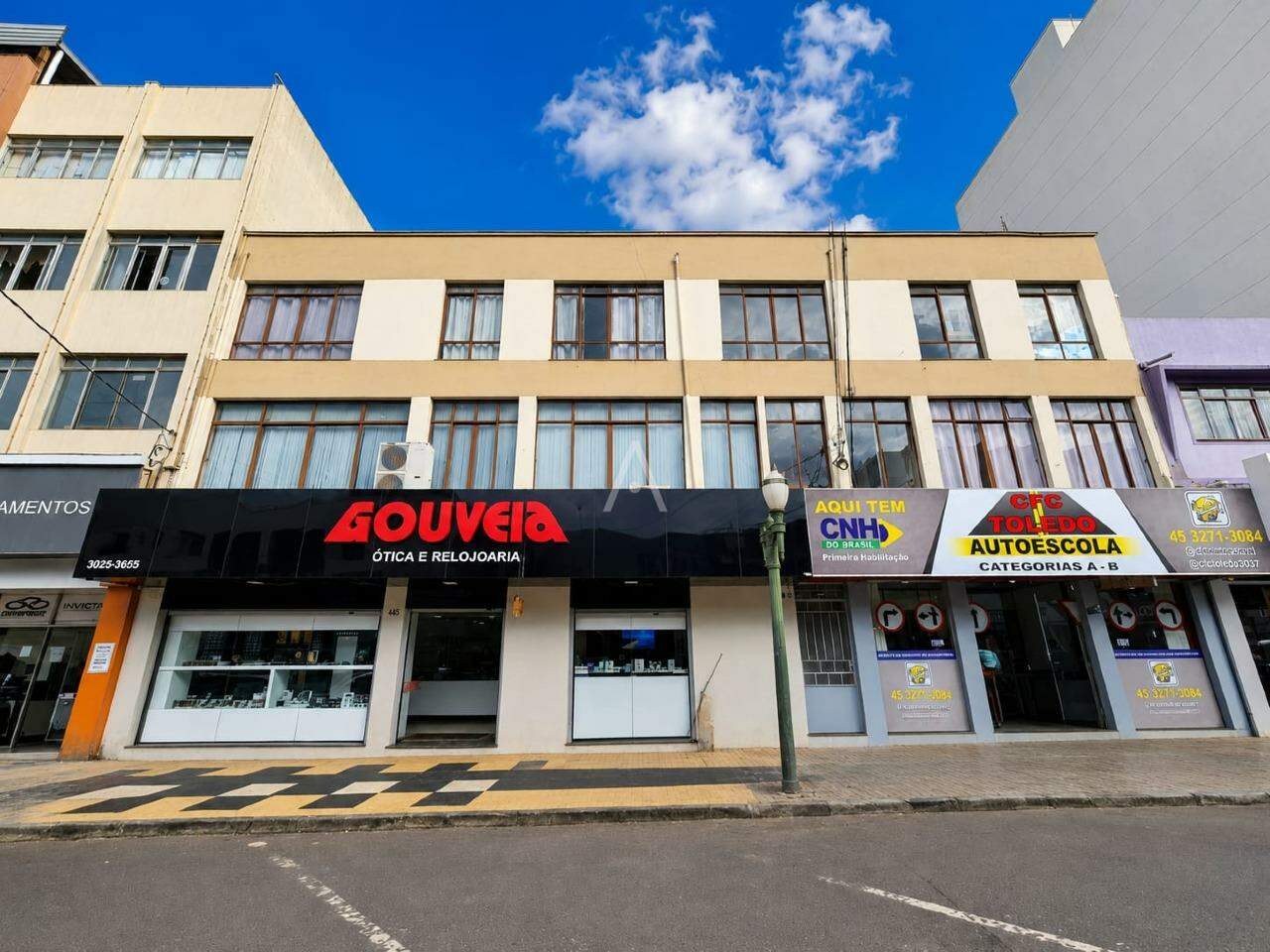 Apartamento para para aluguel no Bairro CENTRO em TOLEDO: 