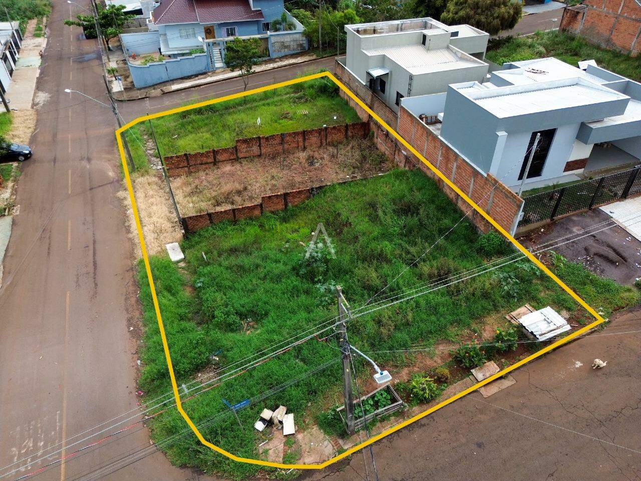Terreno para à venda no Bairro UNIVERSITARIO em CASCAVEL: 