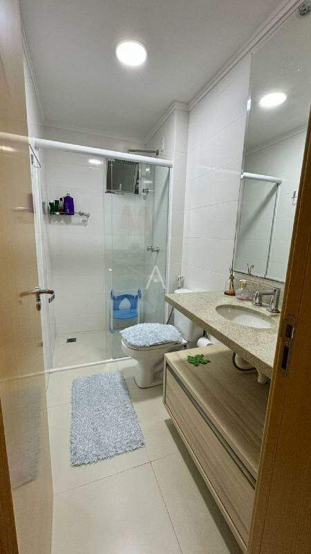 Apartamento para à venda no Bairro NEVA em CASCAVEL: